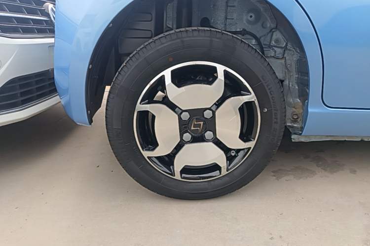 Used SOL E10X 2021 302 km Range Ultra-Advanced Version 31.4 kWh Right Rear Wheel Hub