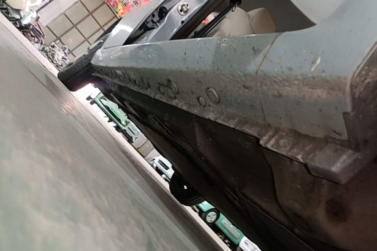 Used SOL E10X 2021 302 km Range Luxury Version 31.4 kWh Right Side Sill