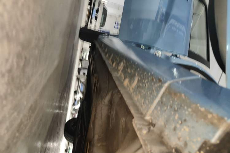 Used SOL E10X 2021 302 km Range Luxury Version 30.2 kWh Right Side Sill