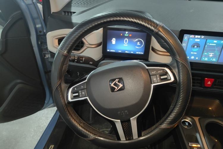 Used SOL E10X 2021 302 km Range Luxury Version 30.2 kWh Steering Wheel