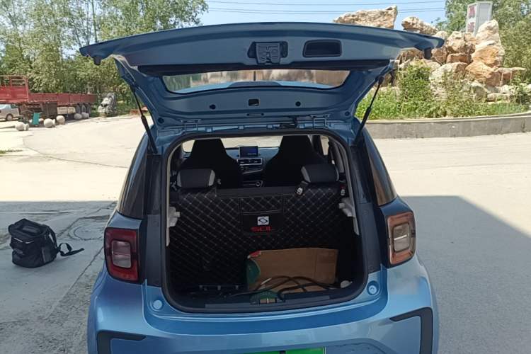 Used SOL E10X 2021 150 km Basic Version Trunk