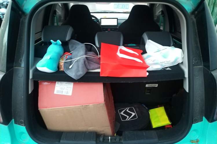Used SOL E10X 2021 302 km Range Fashion Edition 31.4 kWh Trunk