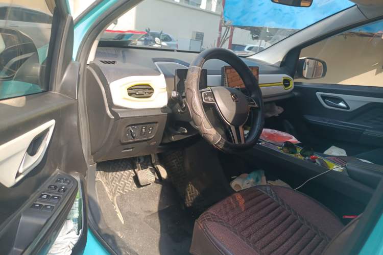 Used SOL E10X 2021 302 km Range Fashion Edition 30.2 kWh Driver Seat