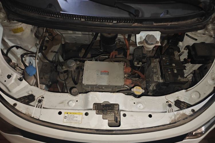 Used SOL E10X 2021 302 km Range Luxury Version 31.4 kWh Engine Bay