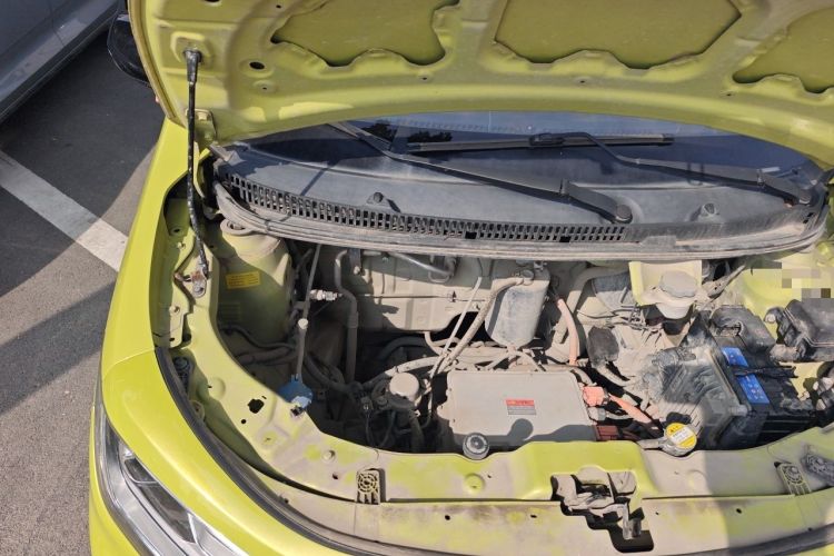 Used SOL E10X 2021 302 km Range Fashion Edition 30.2 kWh Engine Bay Right