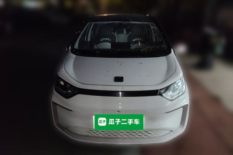 Used SOL E10X 2021 302 km Range Luxury Version 31.4 kWh Front