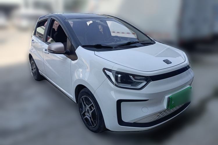 Used SOL E10X 2021 302 km Range Luxury Version 31.4 kWh Front Right 45 Deg