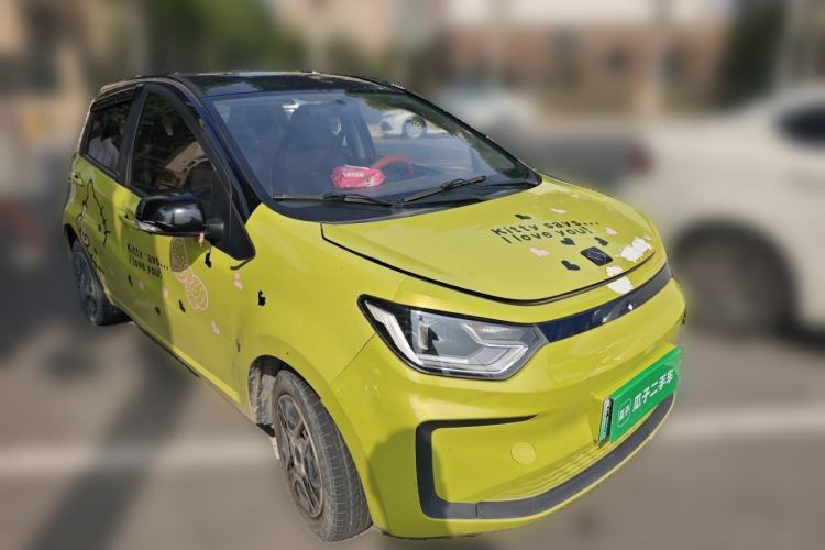 Used SOL E10X 2021 302 km Range Fashion Edition 30.2 kWh Front Right 45 Deg
