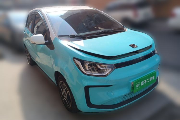 Used SOL E10X 2021 302 km Range Fashion Edition 30.2 kWh Front Right 45 Deg