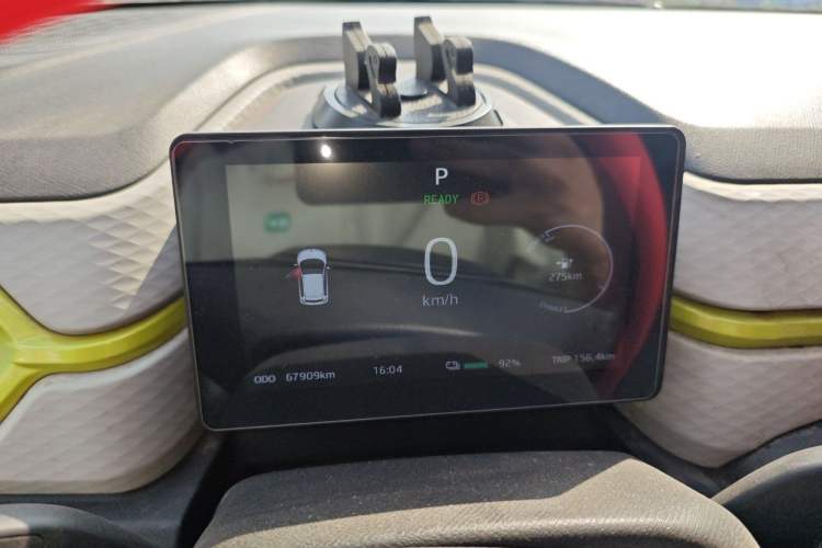 Used SOL E10X 2021 302 km Range Fashion Edition 30.2 kWh Instrument Cluster