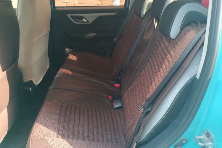 Used SOL E10X 2021 302 km Range Fashion Edition 30.2 kWh Left Rear Seat