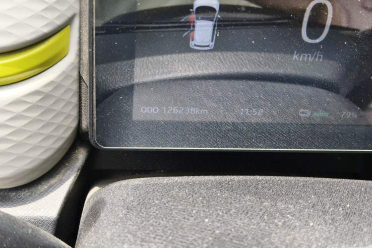 Used SOL E10X 2021 Jimei Edition 302km Luxury Model Odometer Close Up