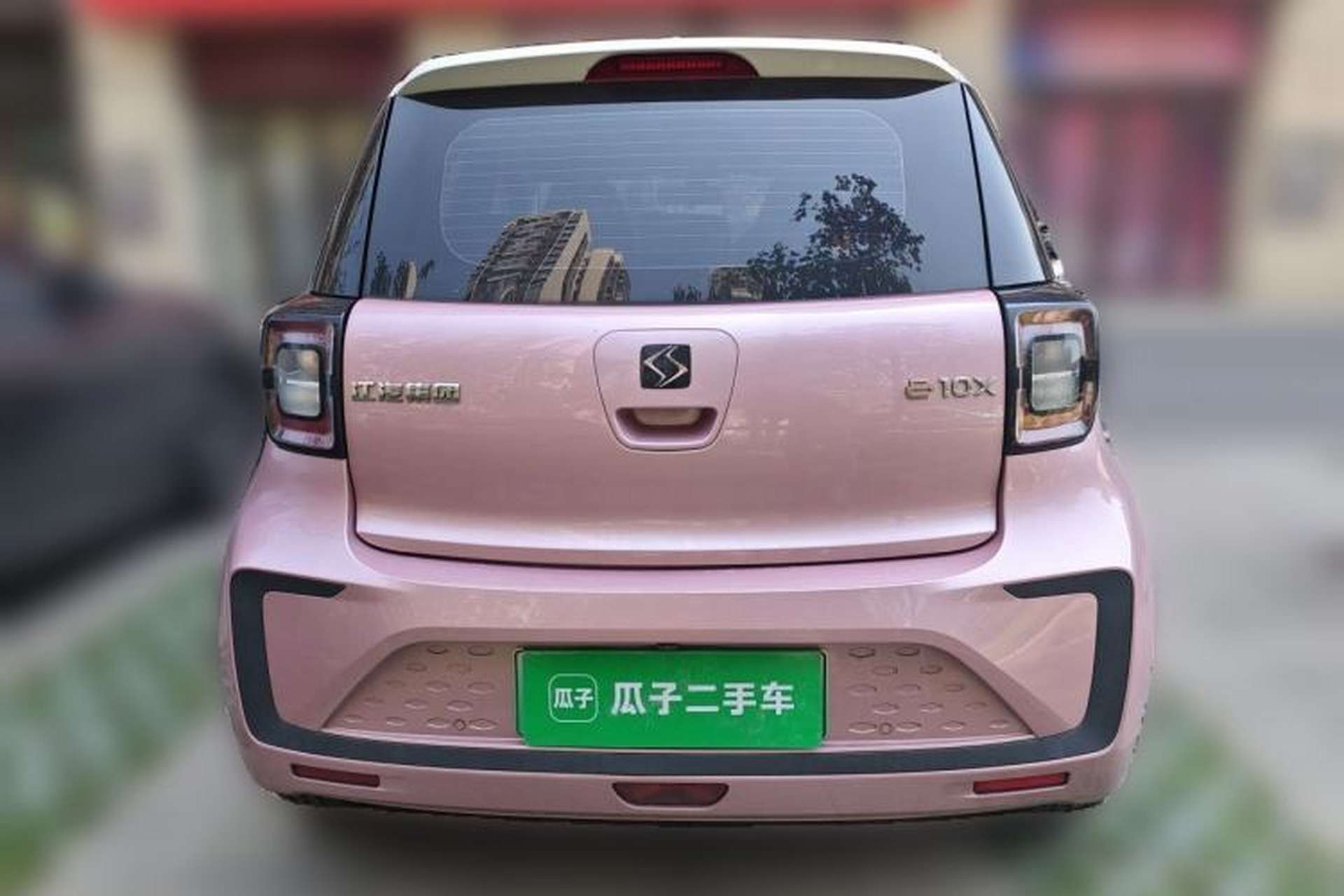 Used SOL E10X 2021 302 km Range Fashion Edition 31.4 kWh Rear