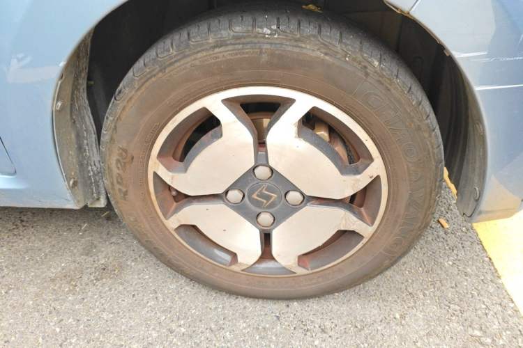Used SOL E10X 2021 302 km Range Luxury Version 30.2 kWh Right Front Wheel Hub