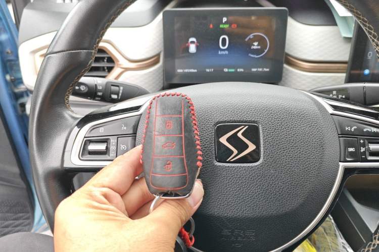 Used SOL E10X 2021 302 km Range Luxury Version 30.2 kWh Vehicle Key