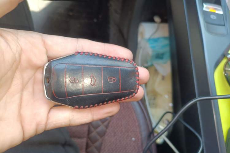 Used SOL E10X 2021 302 km Range Fashion Edition 30.2 kWh Vehicle Key