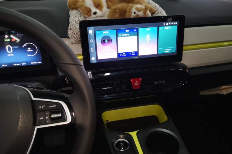 Used SOL E10X 2021 302 km Range Luxury Version 30.2 kWh Audio And AC Panel