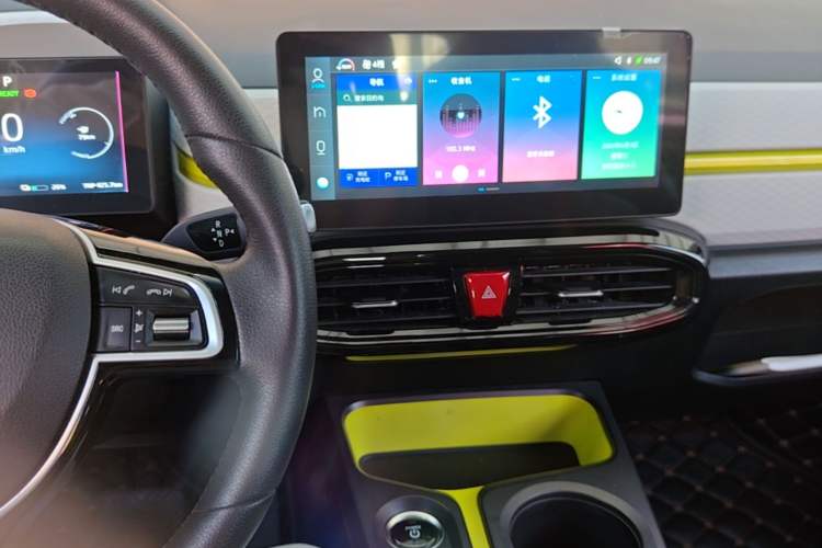 Used SOL E10X 2021 302 km Range Ultra-Advanced Version 31.4 kWh Audio And AC Panel