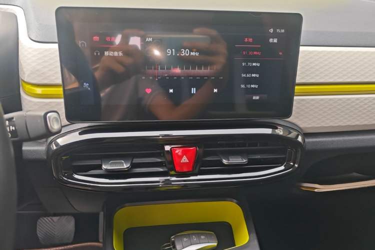 Used SOL E10X 2021 Jimei Edition 302km Fashionable Model Audio And AC Panel