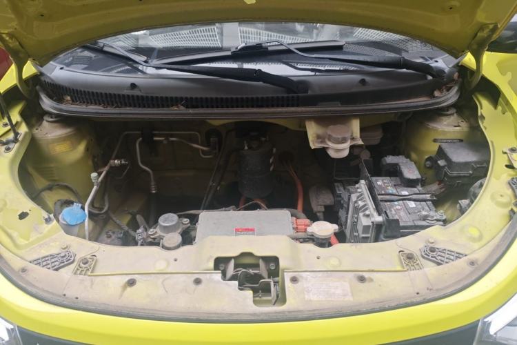 Used SOL E10X 2021 Jimei Edition 302km Fashionable Model Engine Bay