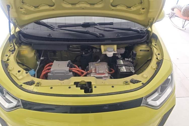 Used SOL E10X 2021 200km Classic Type Engine Bay