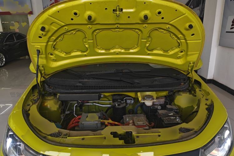 Used SOL E10X 2021 150 km Ambitious Trim Engine Bay