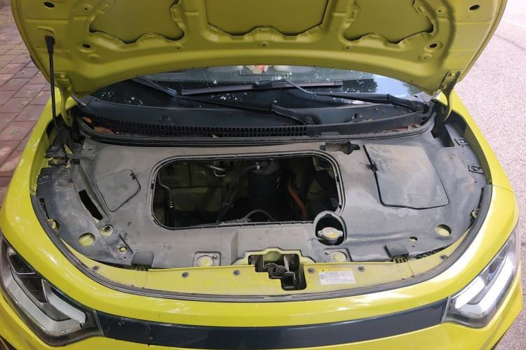 Used SOL E10X 2021 302km Range Superior Version 30.2 kWh Engine Bay