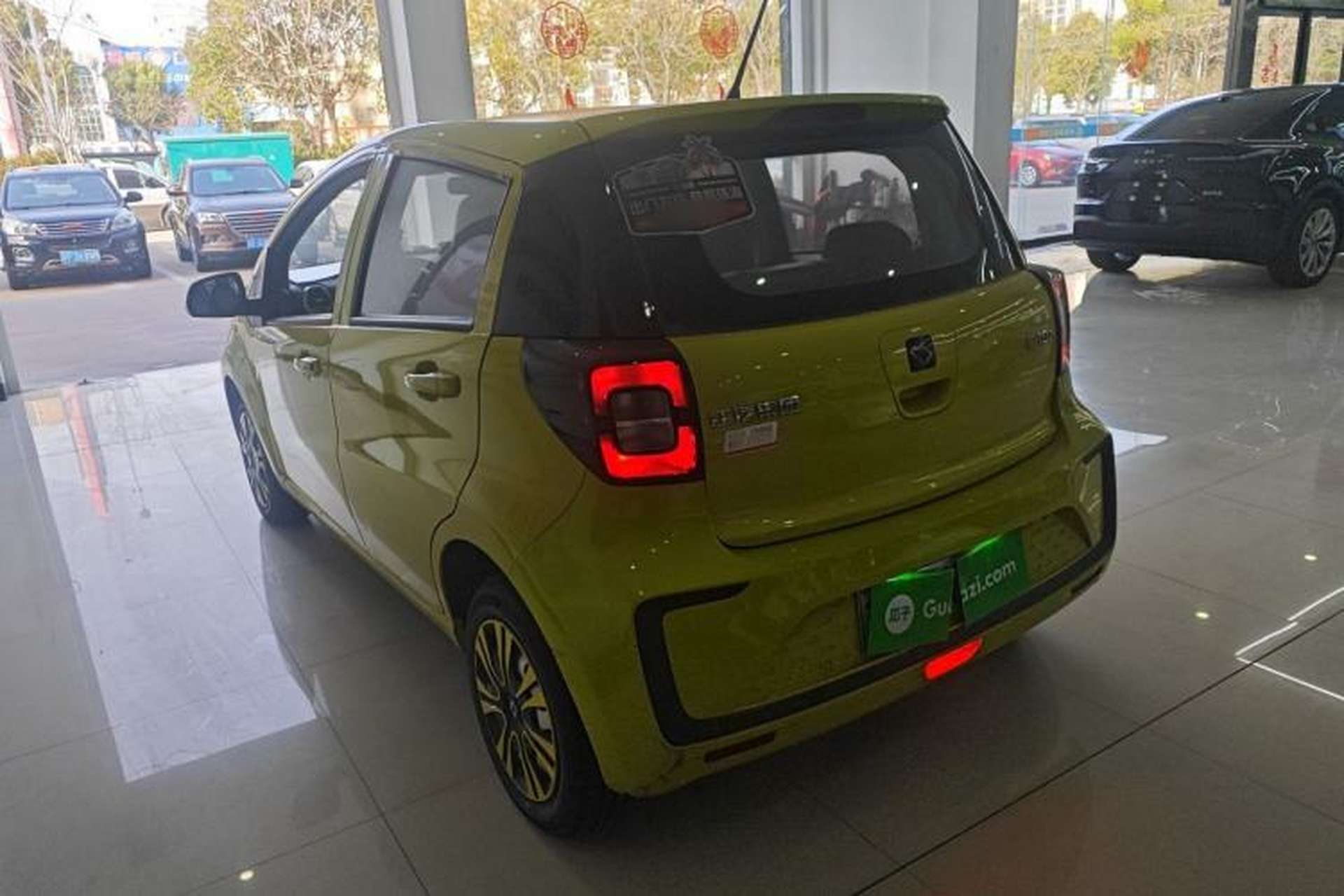 Used SOL E10X 2021 150 km Ambitious Trim Exterior 2