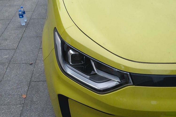 Used SOL E10X 2021 302 km Range Fashion Edition 31.4 kWh Exterior 4