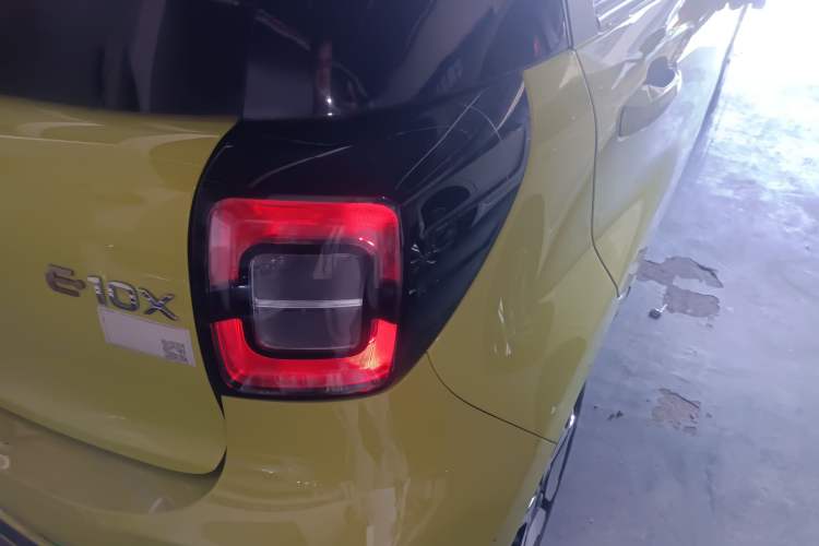 Used SOL E10X 2021 302 km Range Ultra-Advanced Version 31.4 kWh Exterior 6