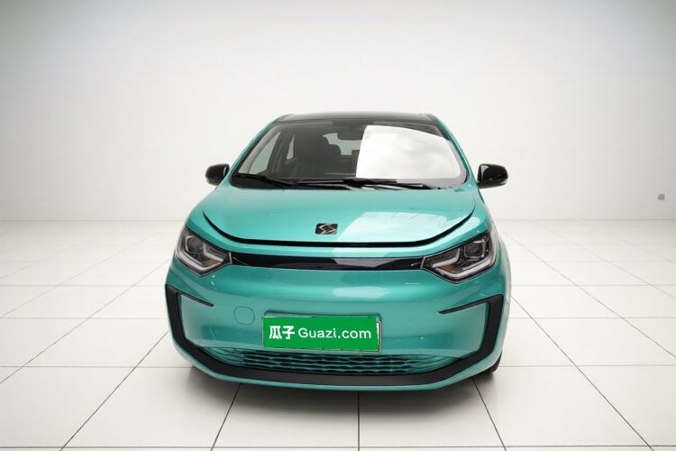 Used SOL E10X 2021 302 km Range Fashion Edition 31.4 kWh Front