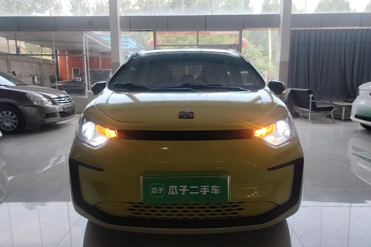 Used SOL E10X 2021 302 km Range Fashion Edition 31.4 kWh Front