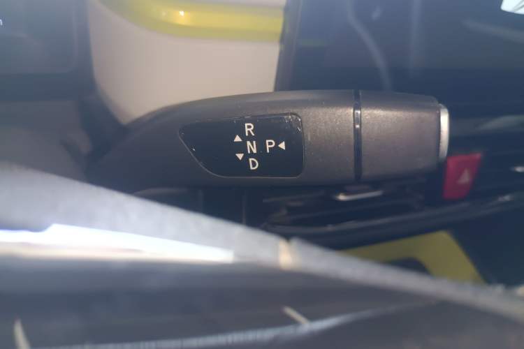 Used SOL E10X 2021 302 km Range Ultra-Advanced Version 31.4 kWh Gear Lever
