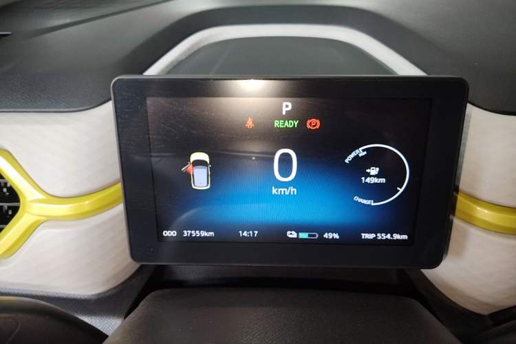 Used SOL E10X 2021 302 km Range Fashion Edition 31.4 kWh Instrument Cluster