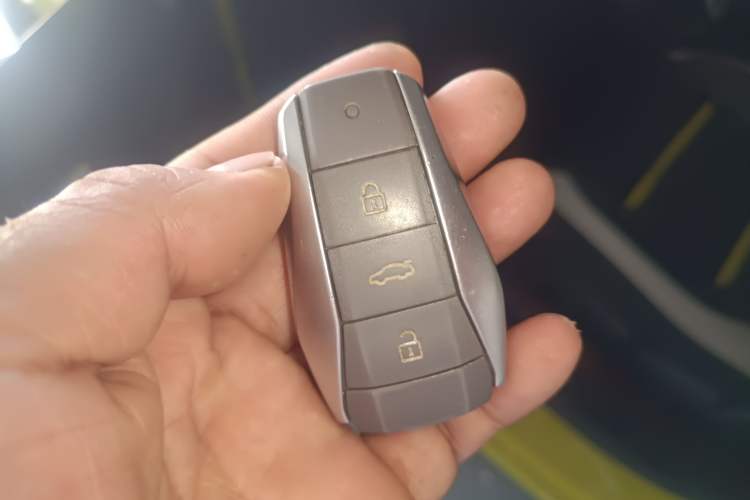 Used SOL E10X 2021 302 km Range Ultra-Advanced Version 31.4 kWh Interior 1