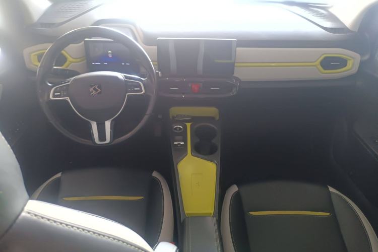 Used SOL E10X 2021 302 km Range Ultra-Advanced Version 31.4 kWh Interior 2