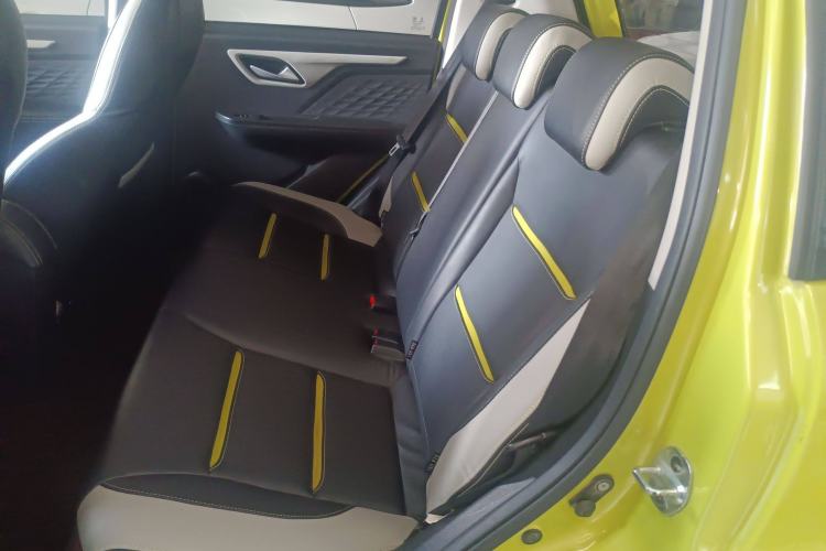 Used SOL E10X 2021 302 km Range Ultra-Advanced Version 31.4 kWh Interior 4