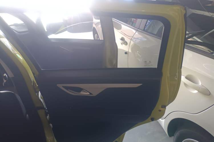 Used SOL E10X 2021 302 km Range Ultra-Advanced Version 31.4 kWh Interior 6