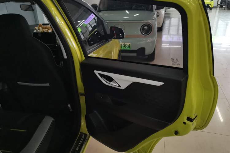 Used SOL E10X 2021 302 km Range Luxury Version 30.2 kWh Interior 6
