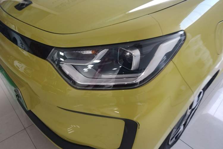 Used SOL E10X 2021 302 km Range Fashion Edition 31.4 kWh Left Front Headlight