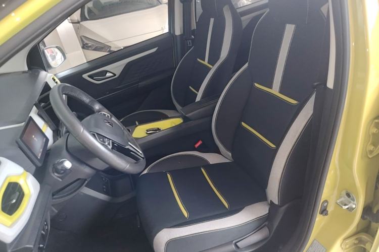 Used SOL E10X 2021 302 km Range Fashion Edition 31.4 kWh Left Front Seat