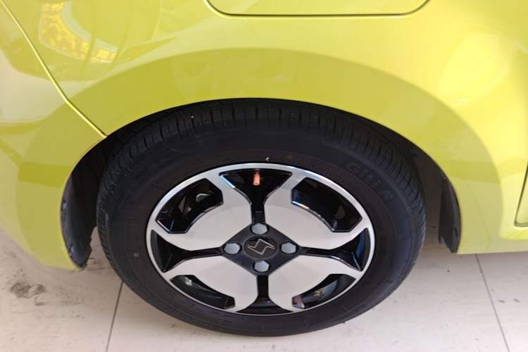 Used SOL E10X 2021 302 km Range Ultra-Advanced Version 31.4 kWh Left Front Wheel Hub