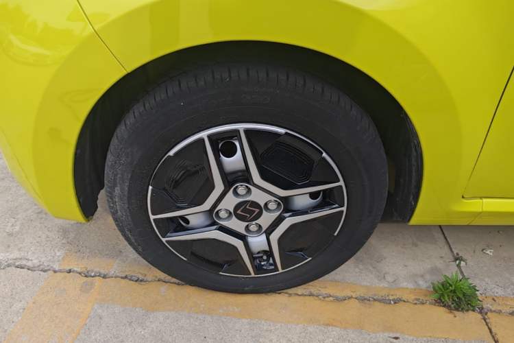 Used SOL E10X 2021 Jimei Edition 302km Fashionable Model Left Front Wheel Hub