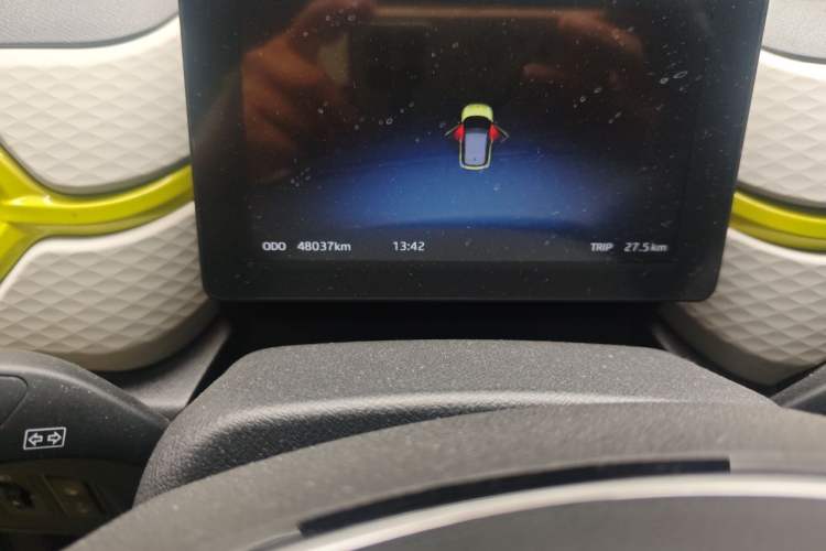 Used SOL E10X 2021 Jimei Edition 302km Fashionable Model Odometer Close Up