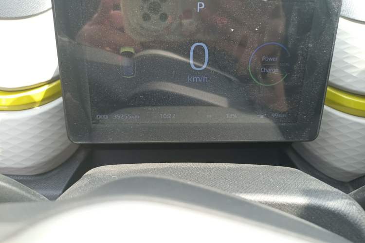 Used SOL E10X 2021 Jimei Edition 302km Luxury Model Odometer Close Up