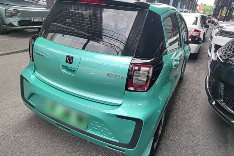 Used SOL E10X 2021 302 km Range Fashion Edition 31.4 kWh Rear Right 45 Deg