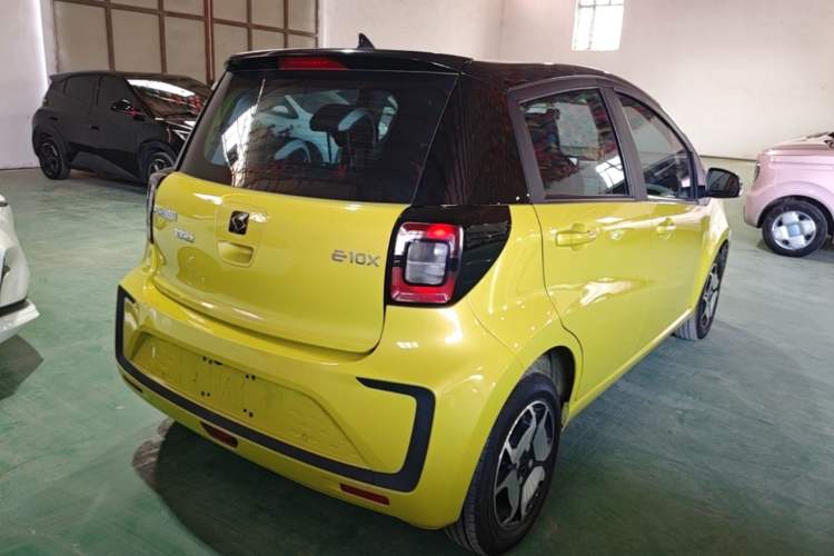 Used SOL E10X 2021 302 km Range Ultra-Advanced Version 31.4 kWh Rear Right 45 Deg