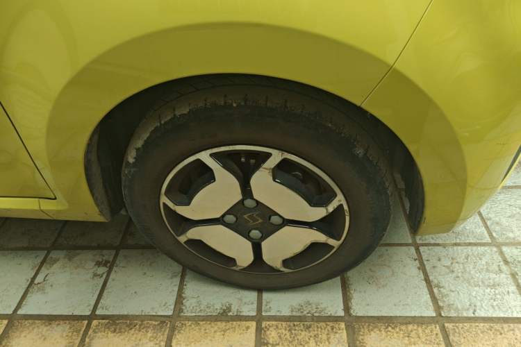 Used SOL E10X 2021 302km Range Superior Version 30.2 kWh Right Front Wheel Hub