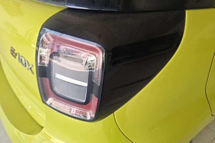 Used SOL E10X 2021 200km Classic Type Right Rear Taillight
