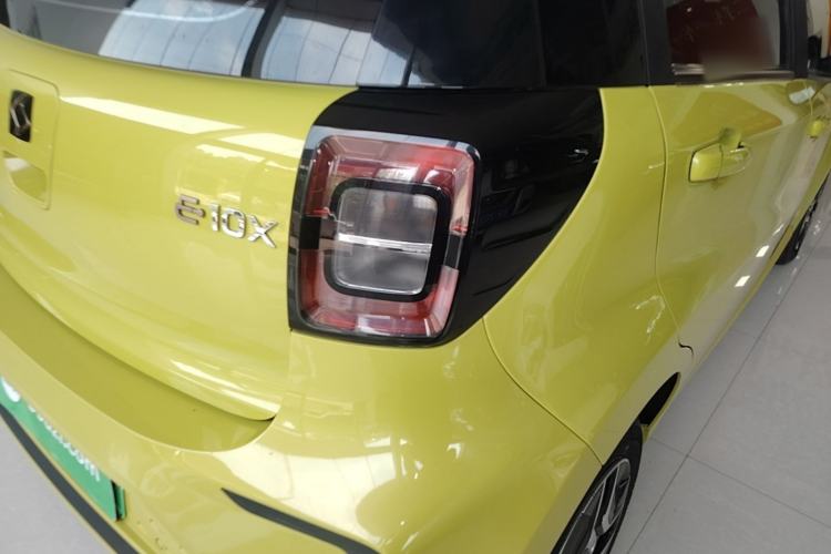 Used SOL E10X 2021 302 km Range Fashion Edition 31.4 kWh Right Rear Taillight